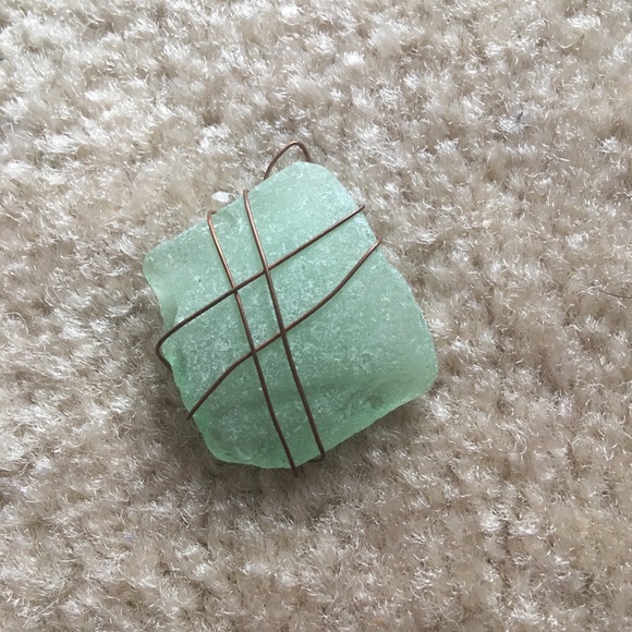 Seaglass pendant - Picture 1 of 1